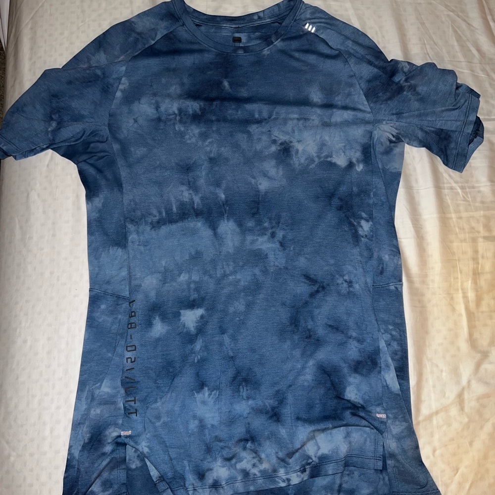 Men's Blue Lululemon Shirt - M